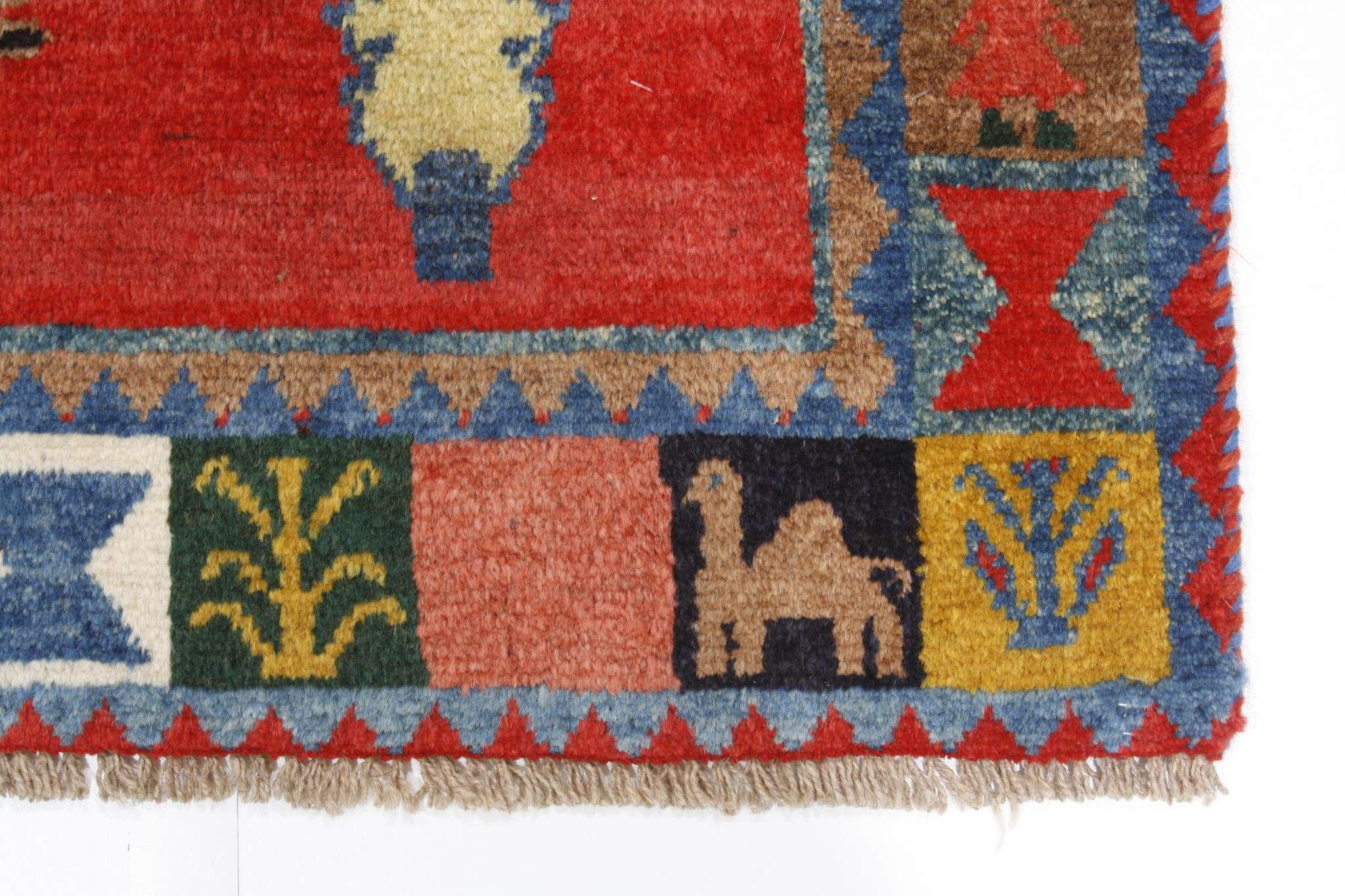 Persian rug Shiraz Figural