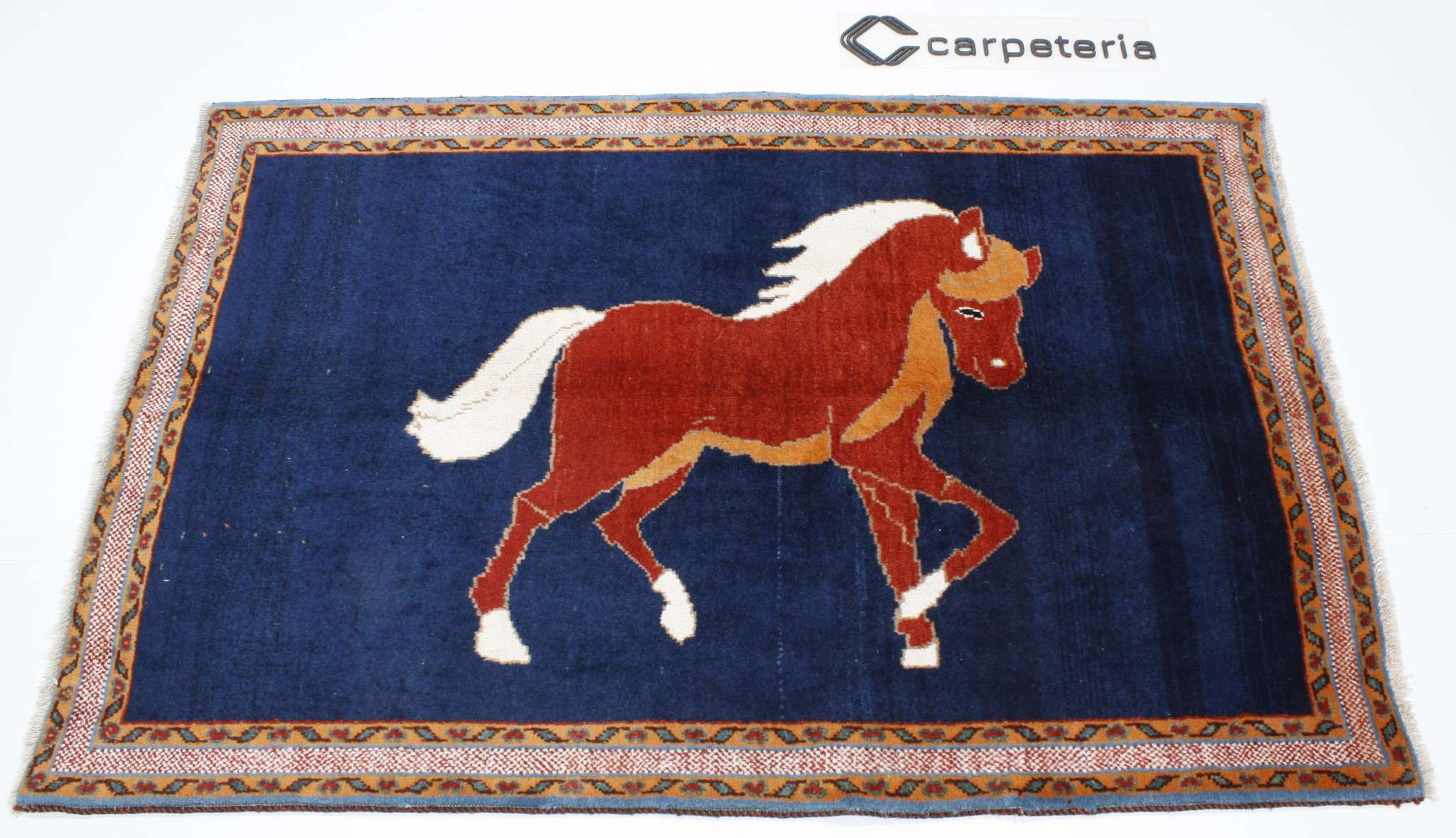 Persian rug Shiraz Figural