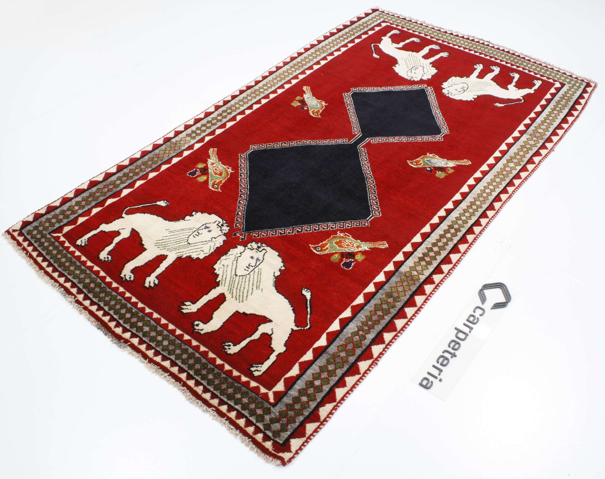 Persian rug Shiraz Figural