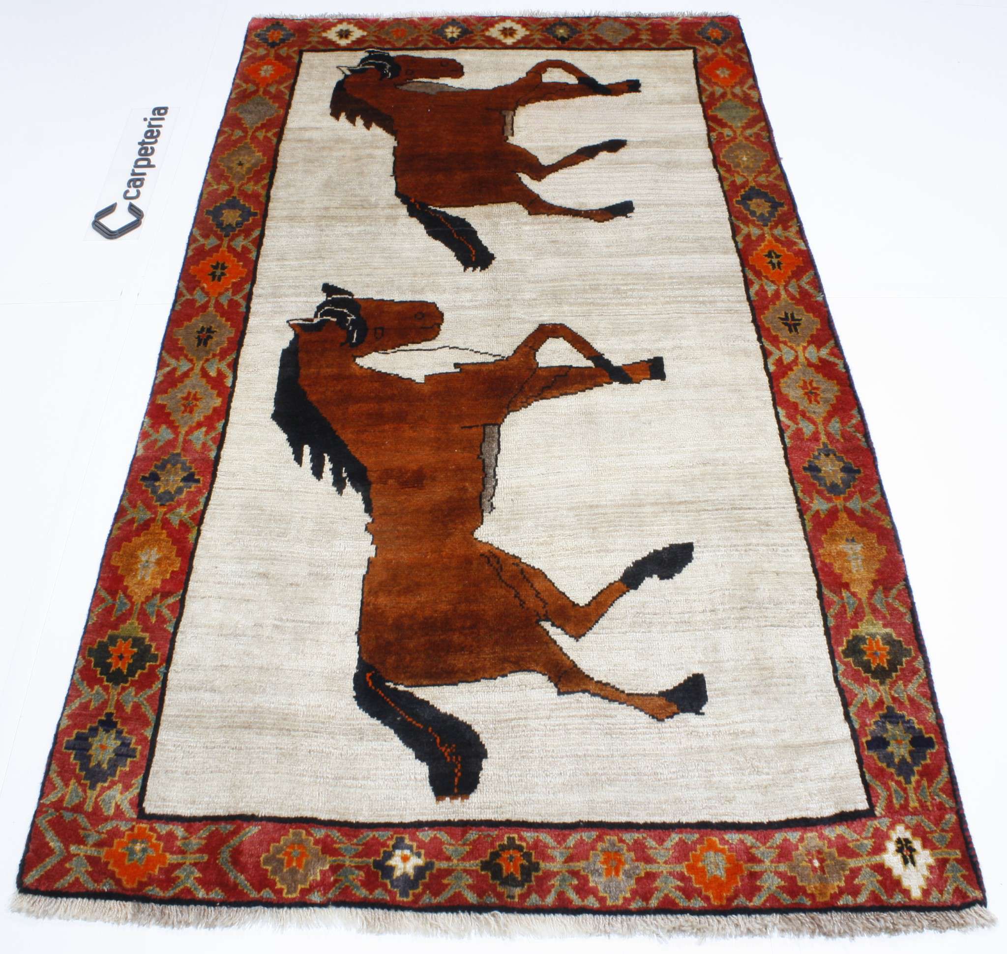 Persian rug Shiraz Figural