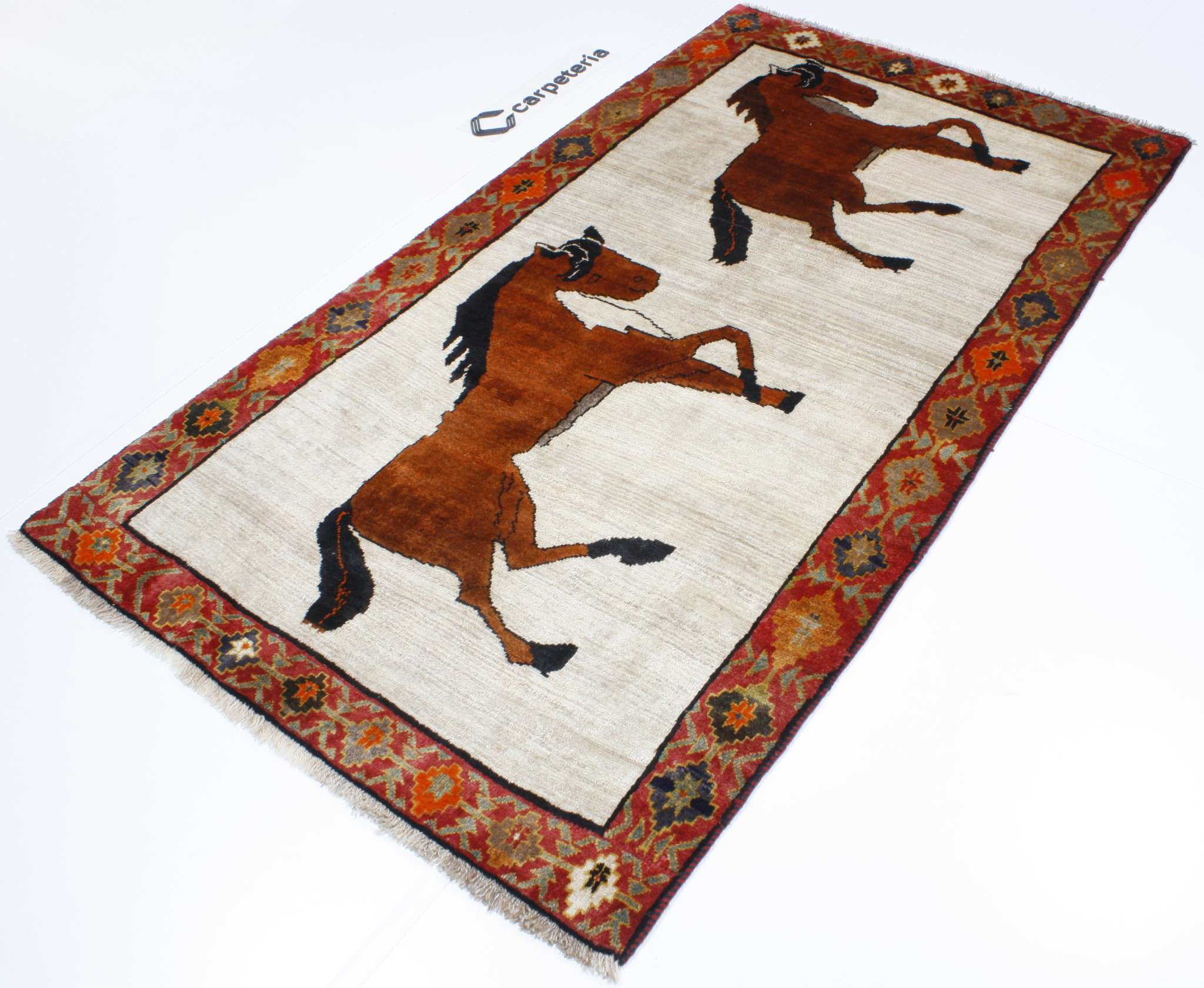 Persian rug Shiraz Figural