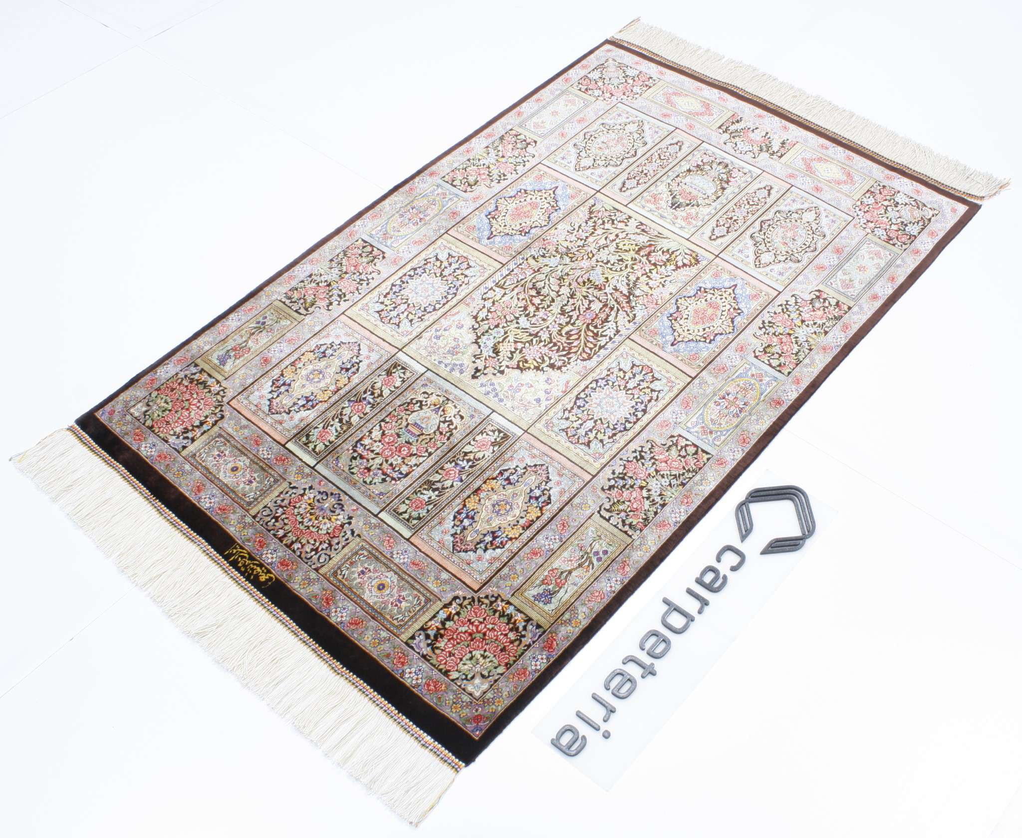 Persian rug Ghom Silk Royal