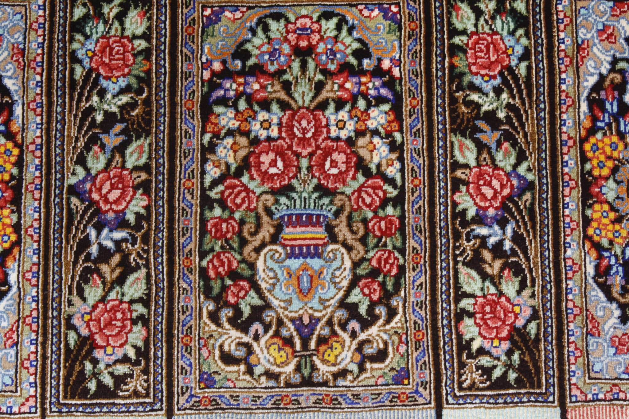 Persian rug Ghom Silk Royal