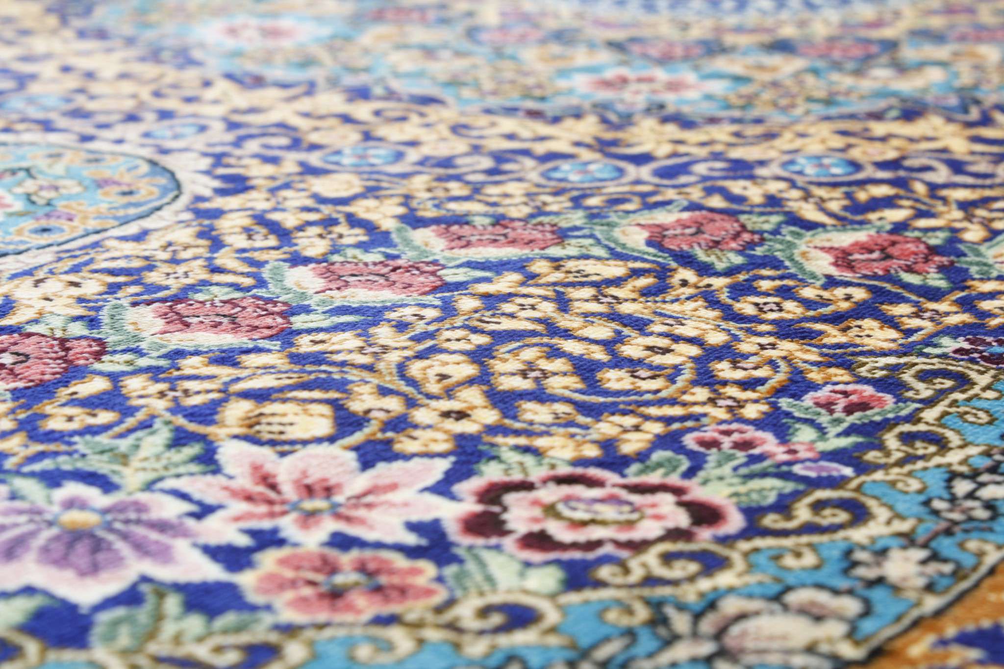 Persian rug Ghom Silk Royal