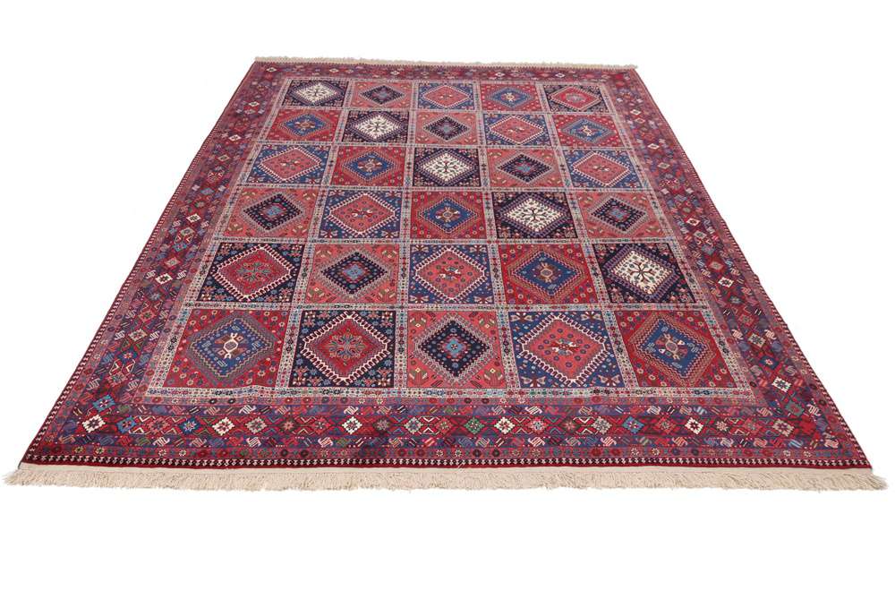 Persian rug Yalameh