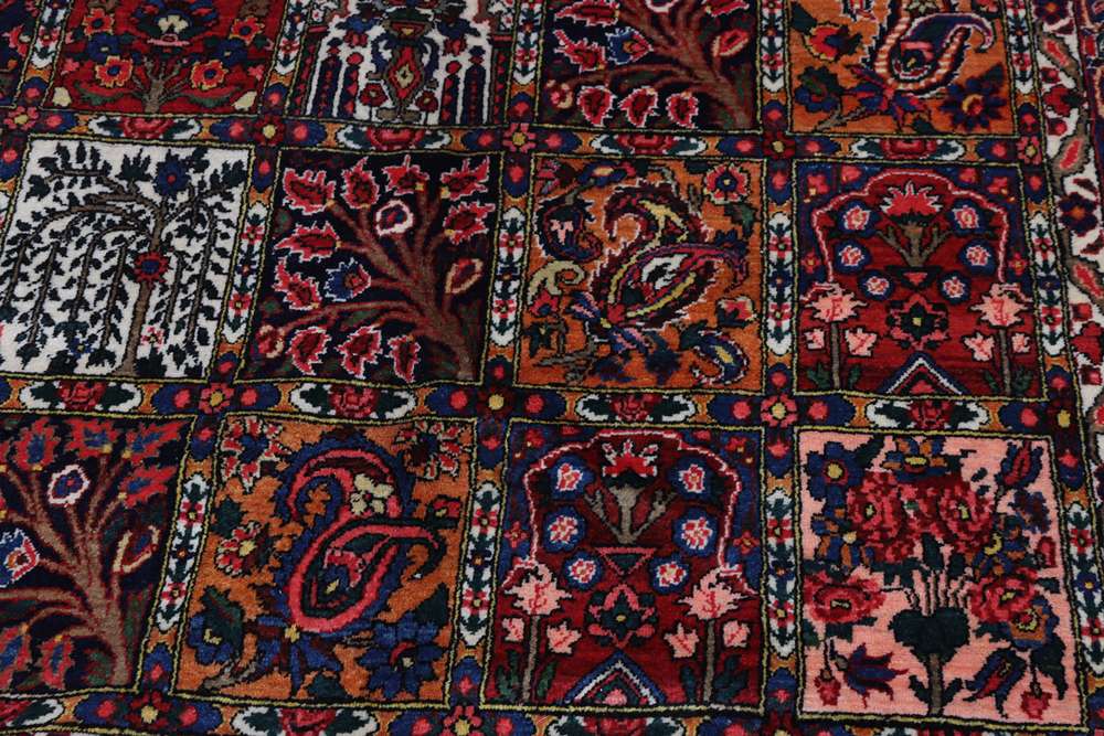 Persian rug Bakhtiar