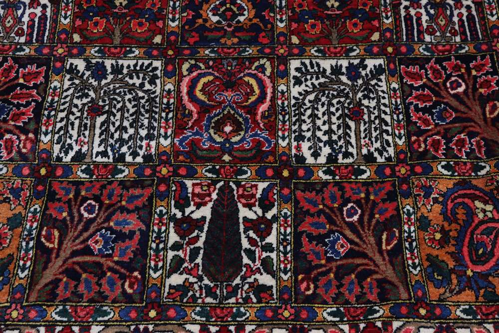 Persian rug Bakhtiar