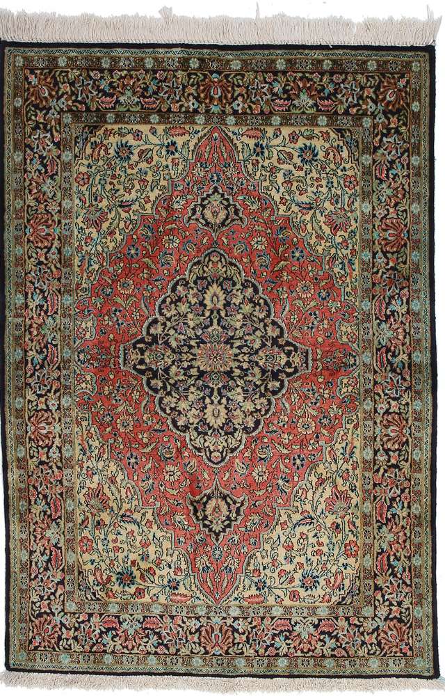 Perzsa szőnyeg Qom