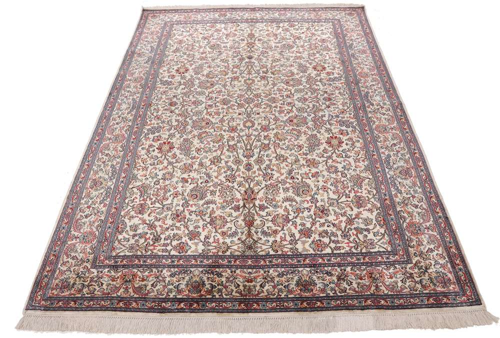 Oriental rug Kashmir