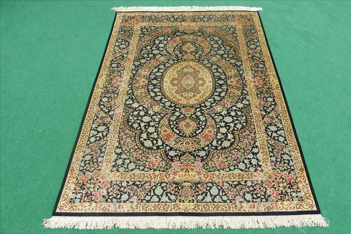 Oriental rug Ghom Silk Imperial