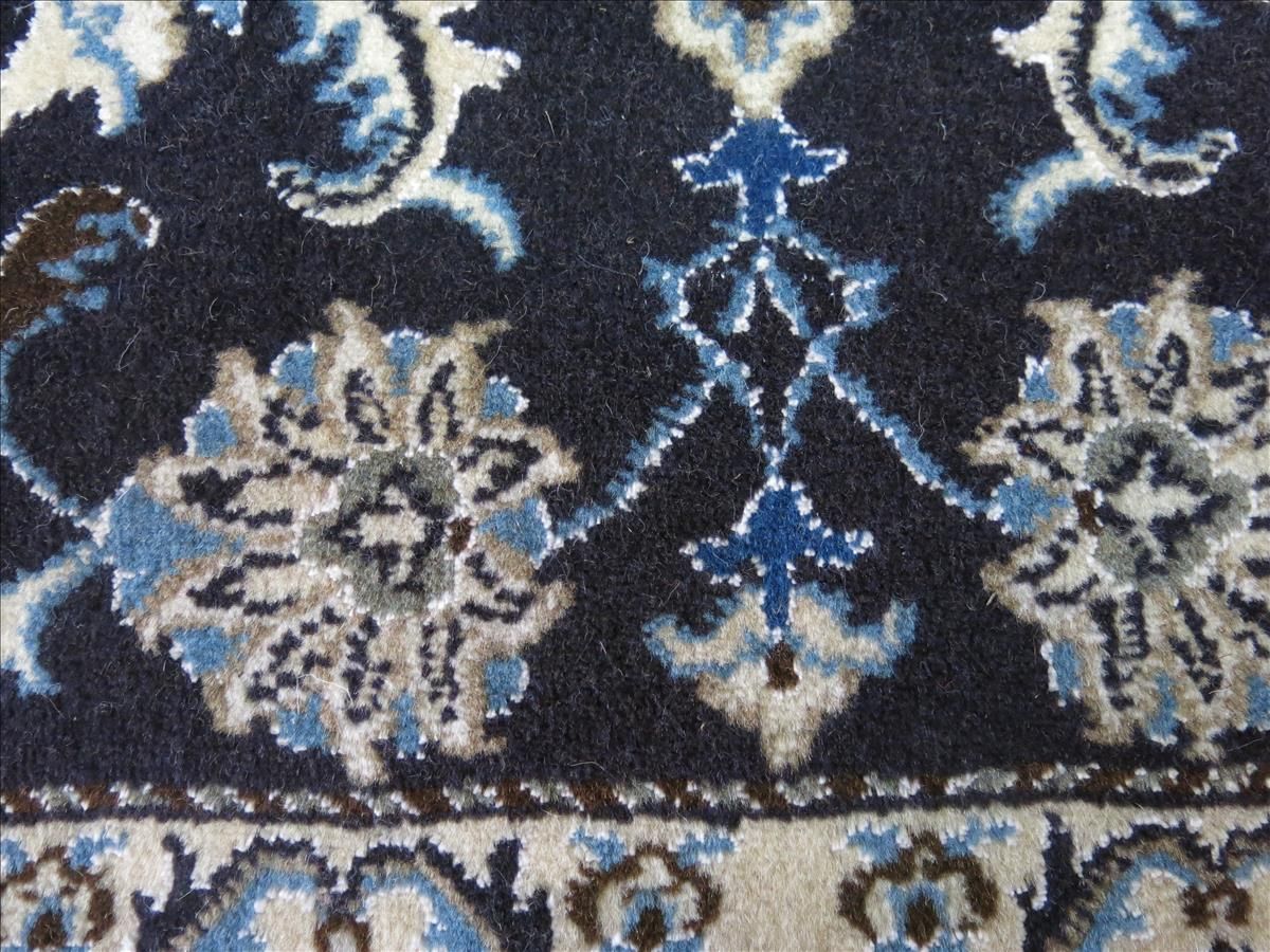 Oriental rug Nain Kavir Super