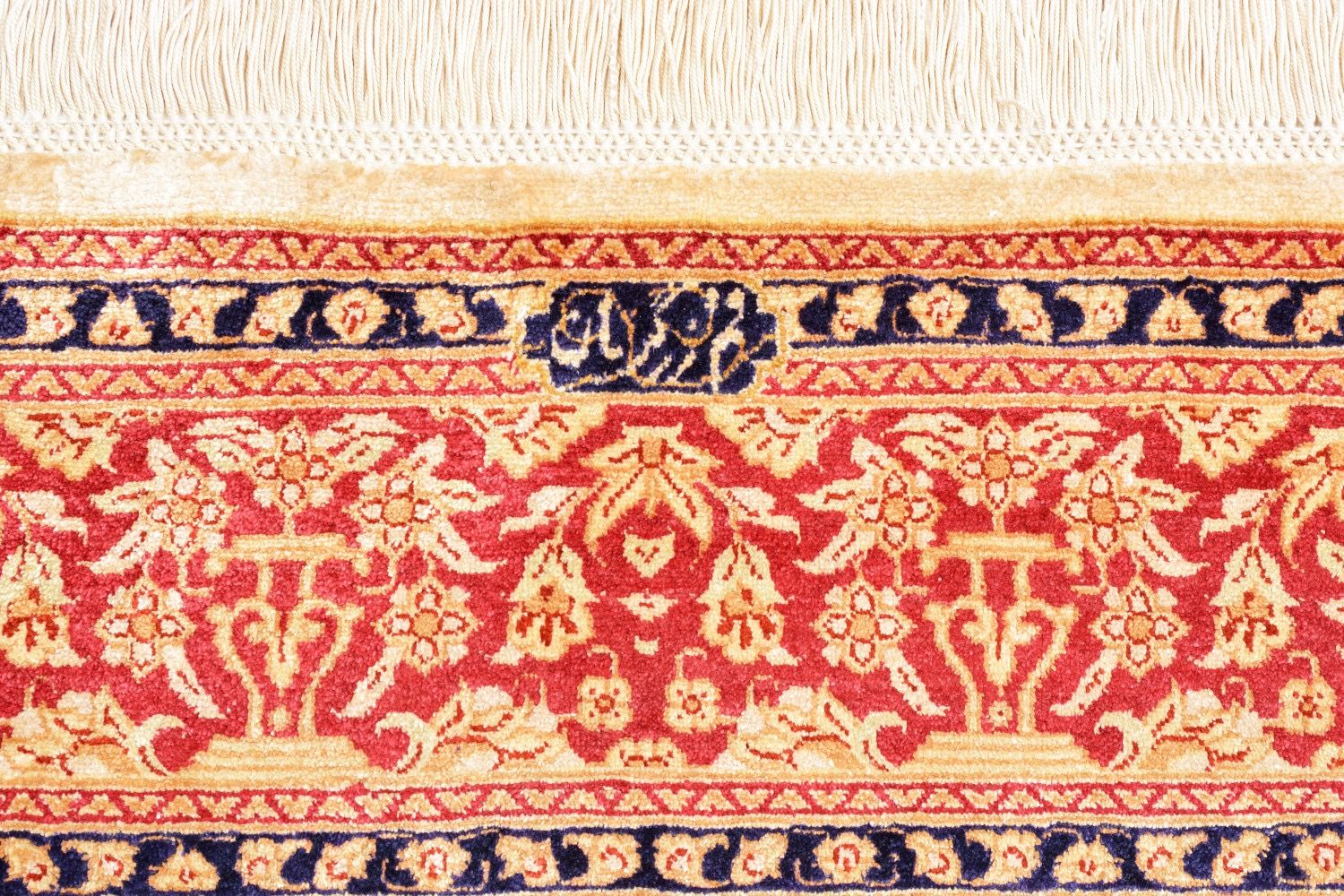 Oriental rug Ghom Silk Royal