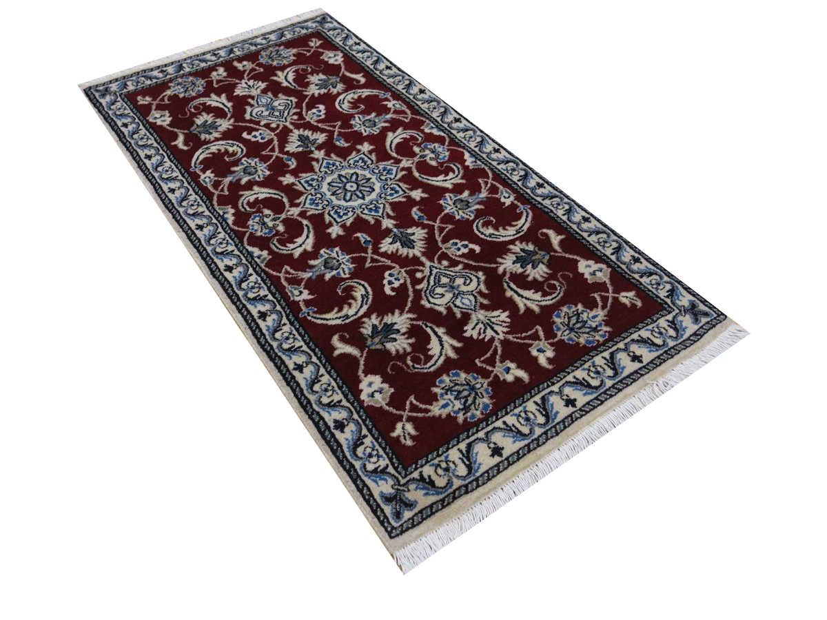 Oriental rug Nain Cavir