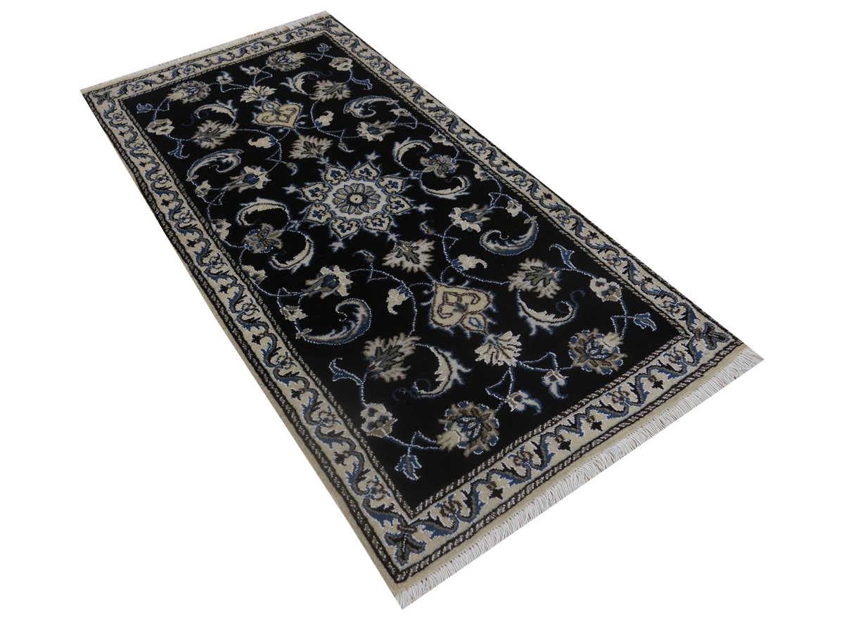 Oriental rug Nain Cavir