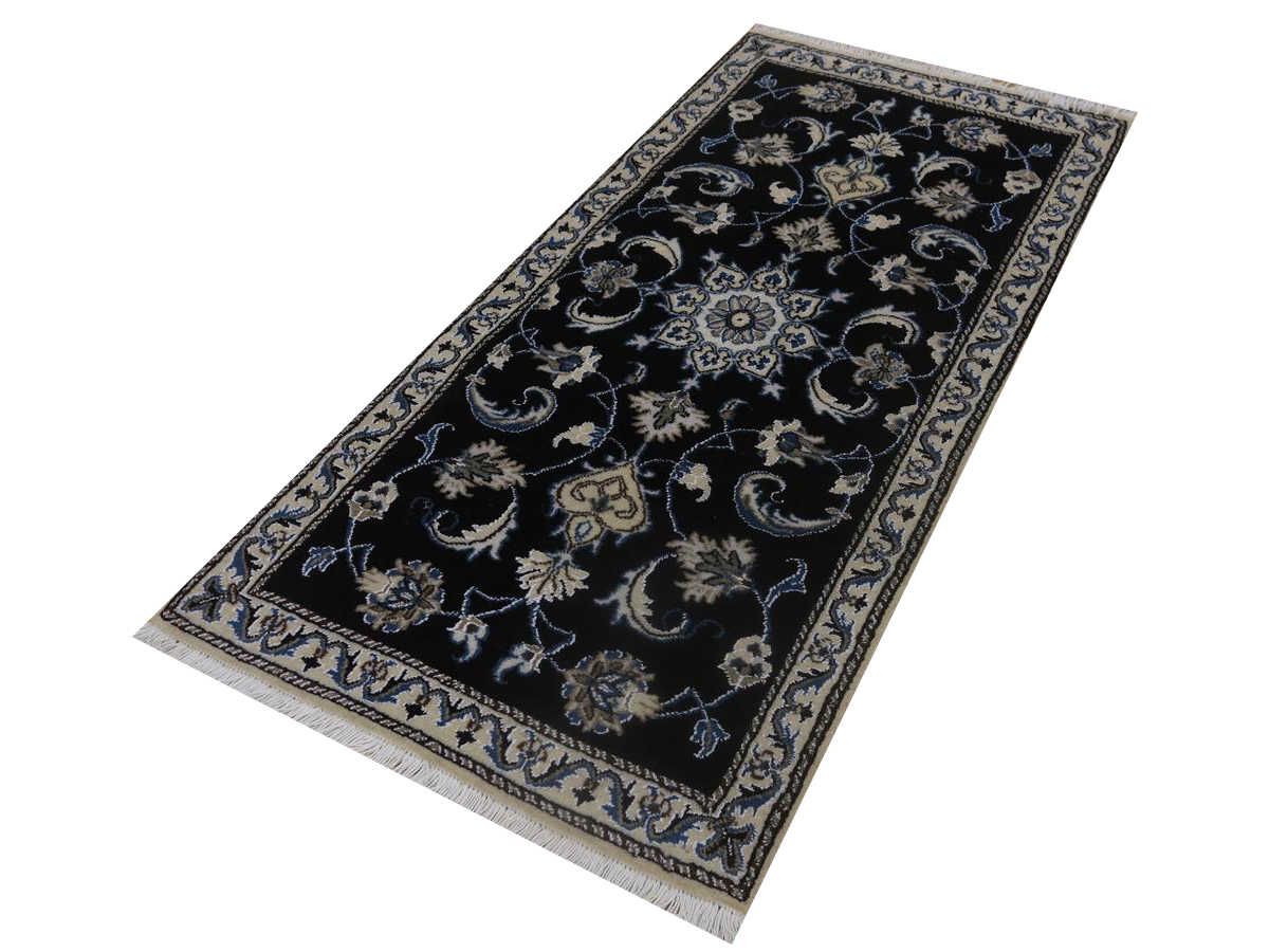 Oriental rug Nain Cavir