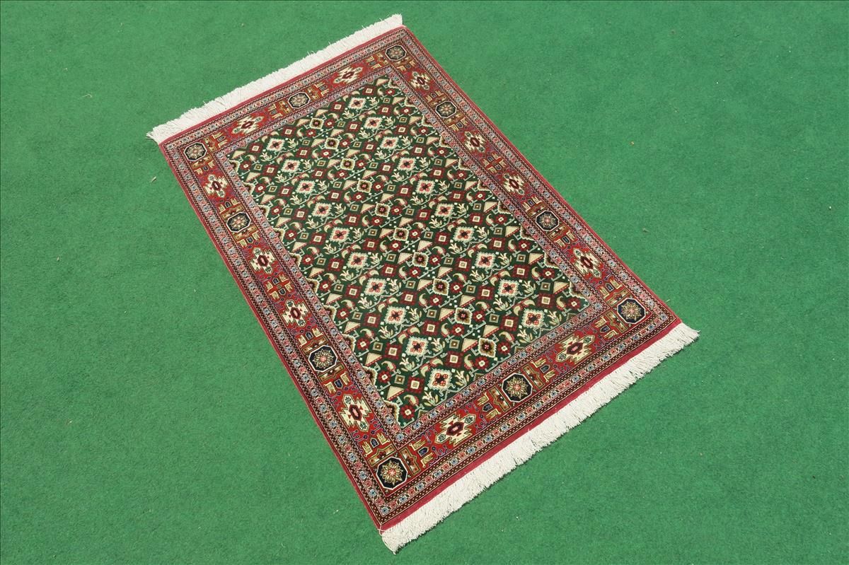 Oriental rug Ghom Silk Royal