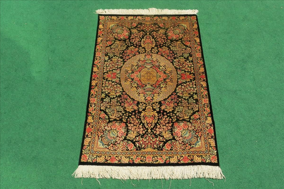 Persian rug Ghom Silk Imperial