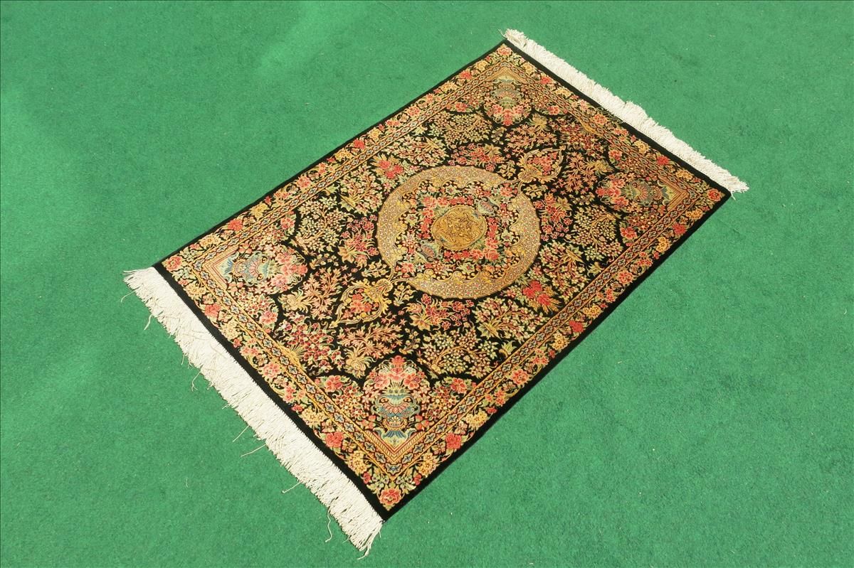 Persian rug Ghom Silk Imperial