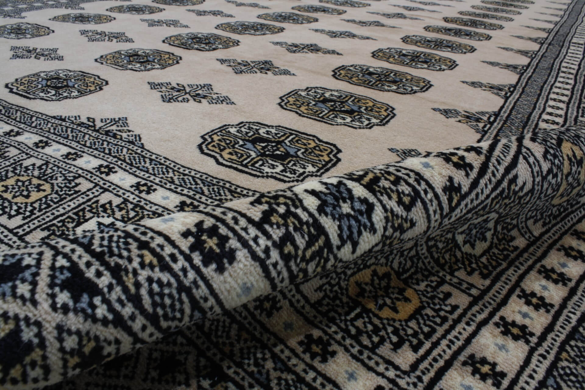 Bukhara exkluzív keleti szőnyeg