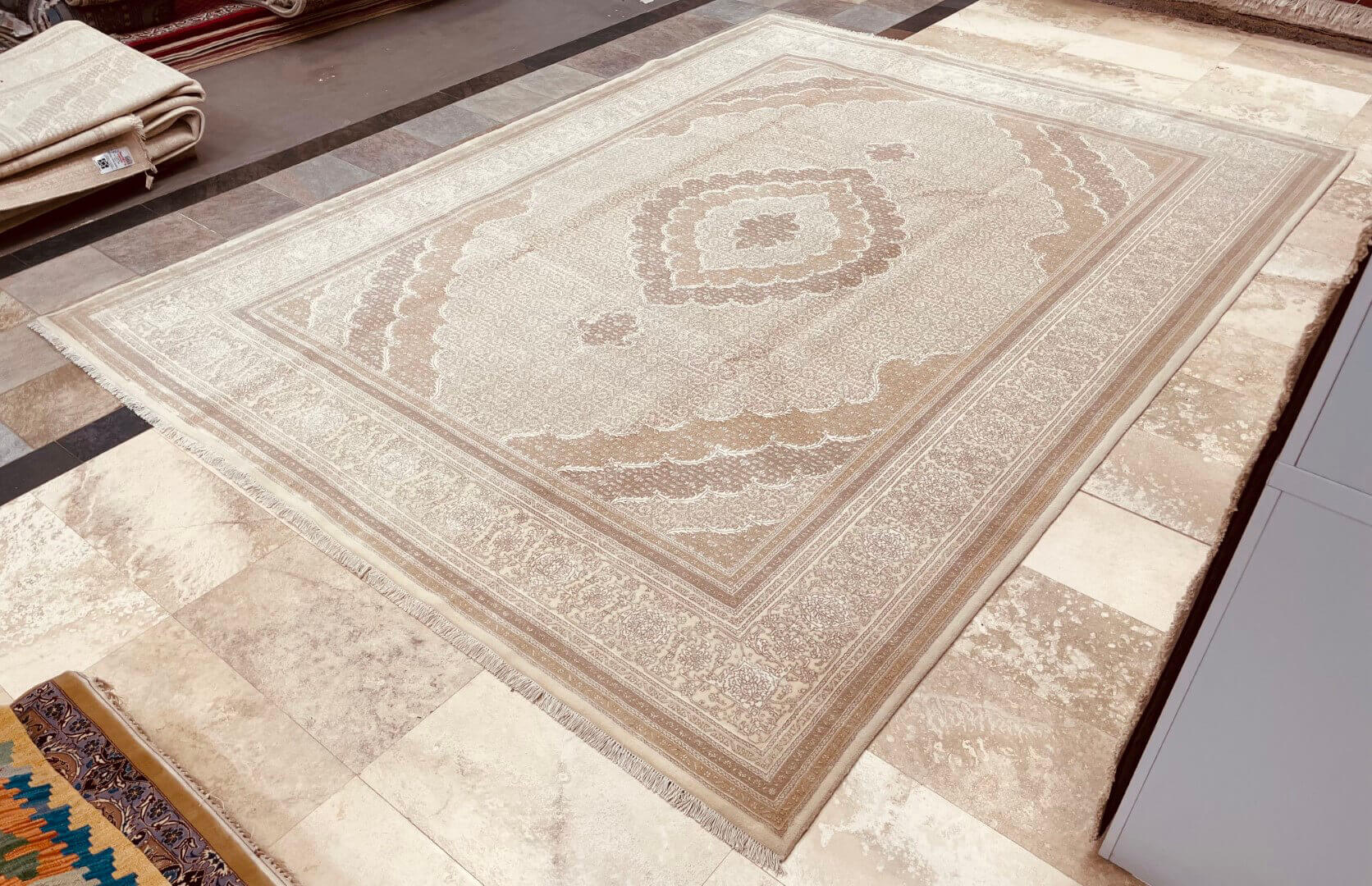 Tabriz Mahi Royal keleti szőnyeg
