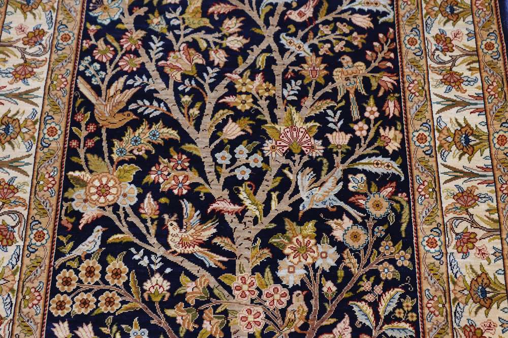 Oriental rug Hereke