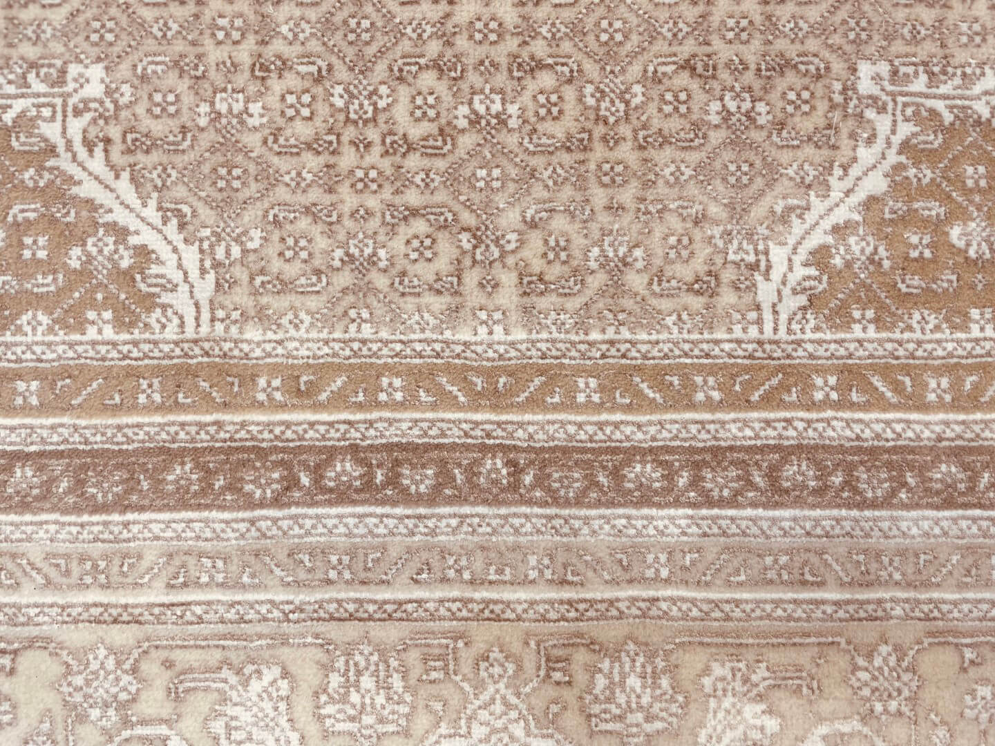 Tabriz Mahi Royal keleti szőnyeg