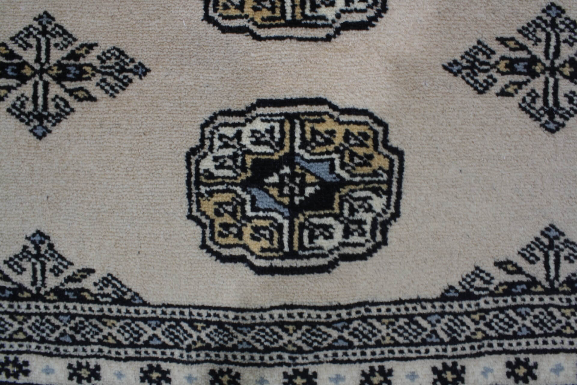 Bukhara exkluzív keleti szőnyeg