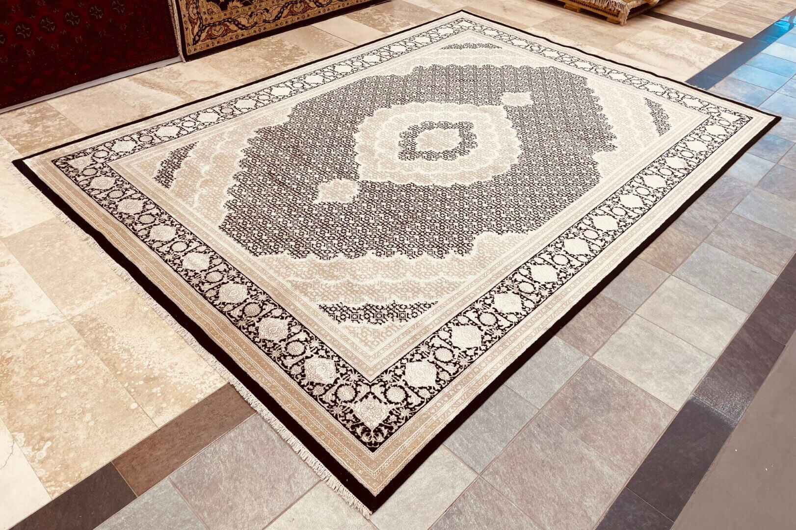 Tabriz Mahi Royal keleti szőnyeg