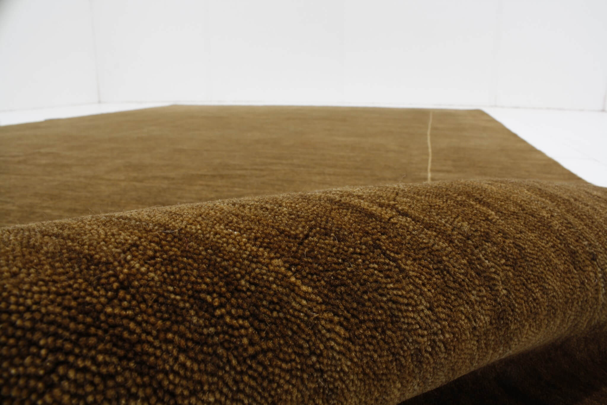 Modern rug Loribaft