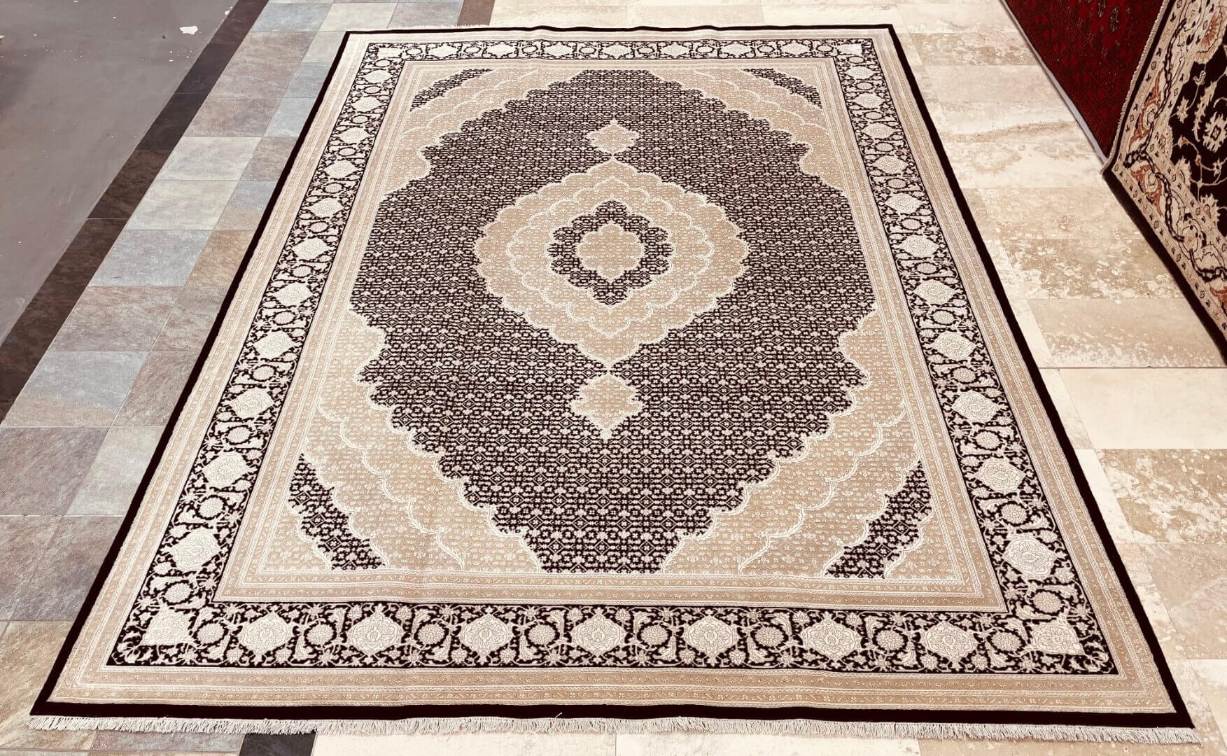 Tabriz Mahi Royal keleti szőnyeg