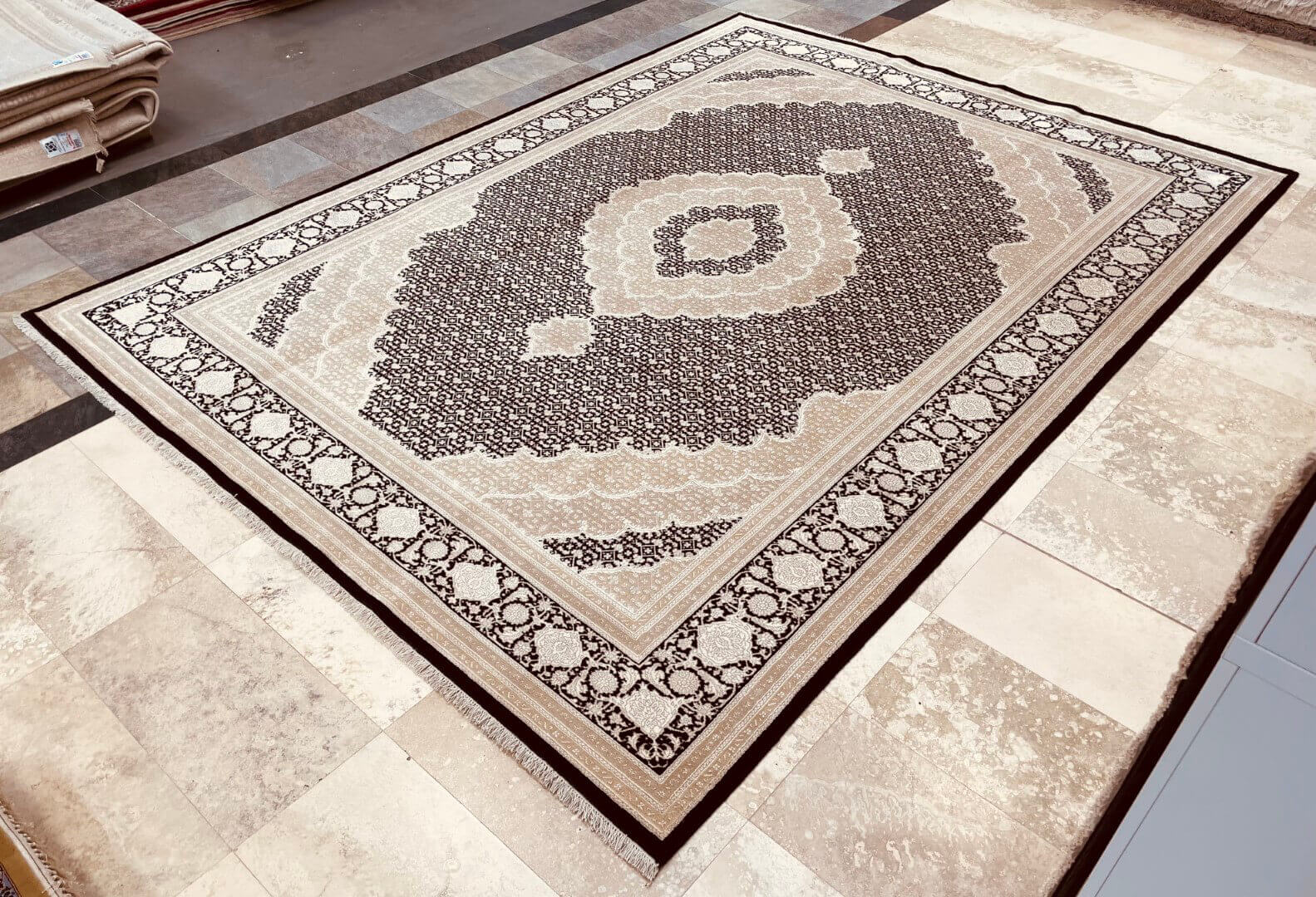 Tabriz Mahi Royal keleti szőnyeg